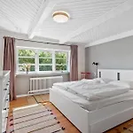 4 Bedroom Stunning In Hemme *