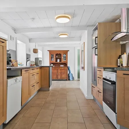 4 Bedroom Stunning In Hemme Prázdninový dům Hemmet