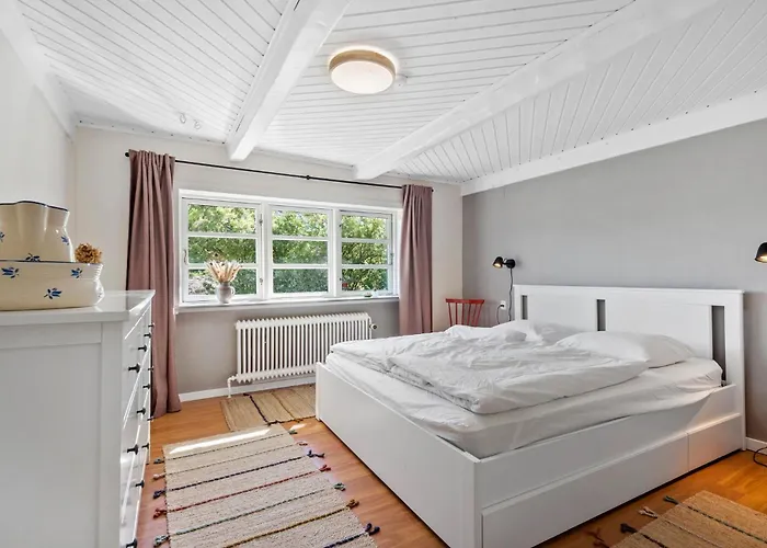 4 Bedroom Stunning In Hemme *