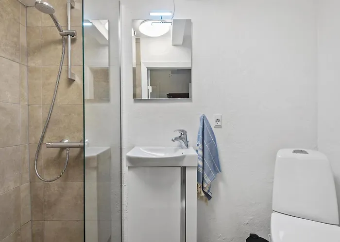 4 Bedroom Stunning In Hemme