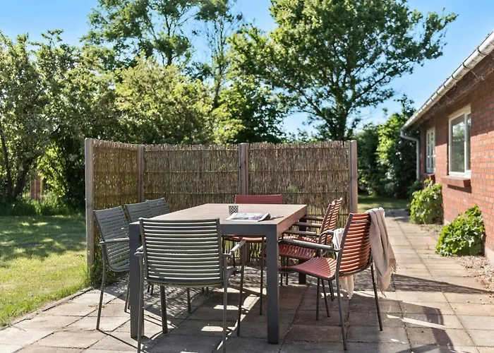 4 Bedroom Stunning In Hemme *